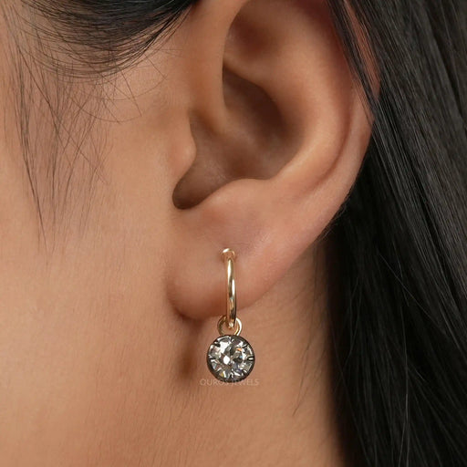 Simple diamond drop earrings discount