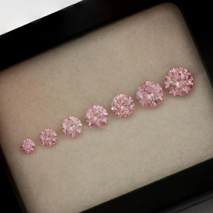 Ausgefallener rosafarbener Labordiamant im Rundschliff