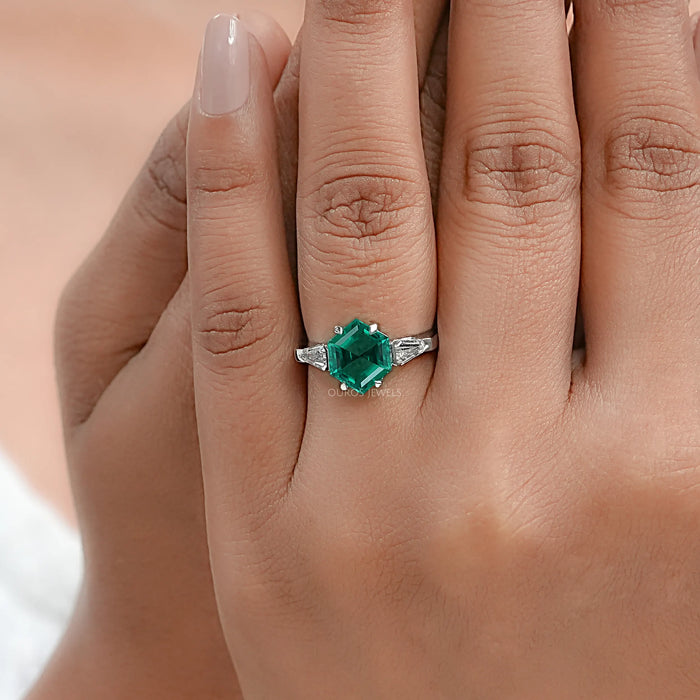 Hexagon Cut Emerald Gemstone Ring