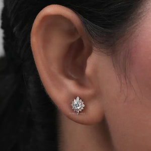 round diamond cluster stud earrings 