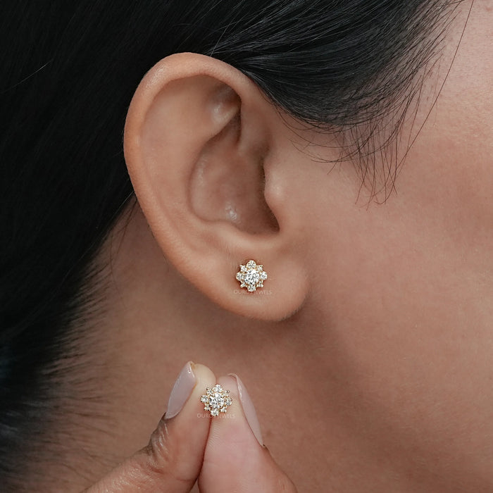 Round Lab Grown Cluster Diamond Studs