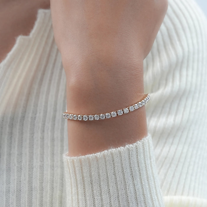 Lab Grown Round Shape Women Bracelet With Paper Clip Chain