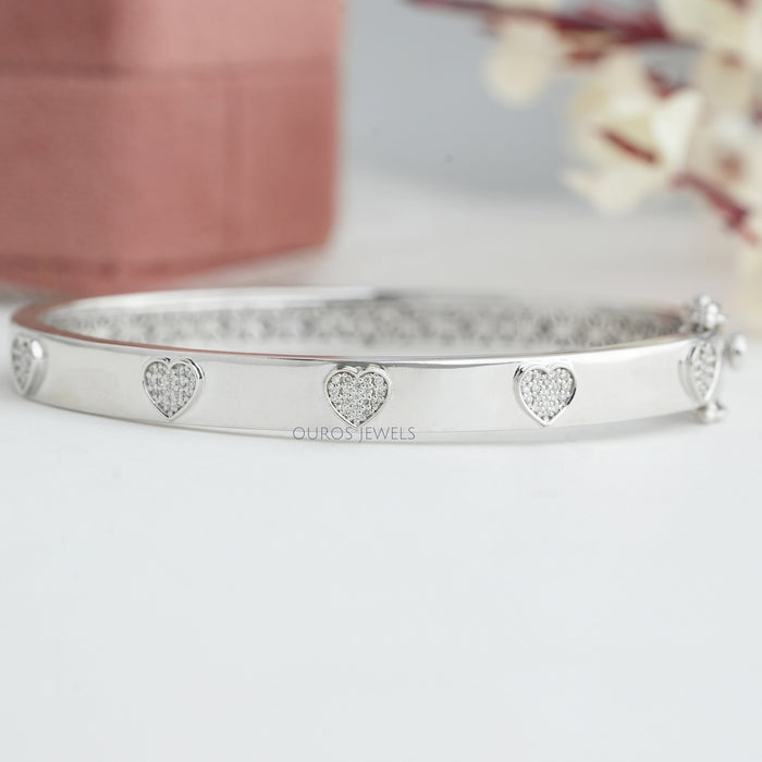 Heart Shape Round Cut Lab Grown  Diamond  Bangle