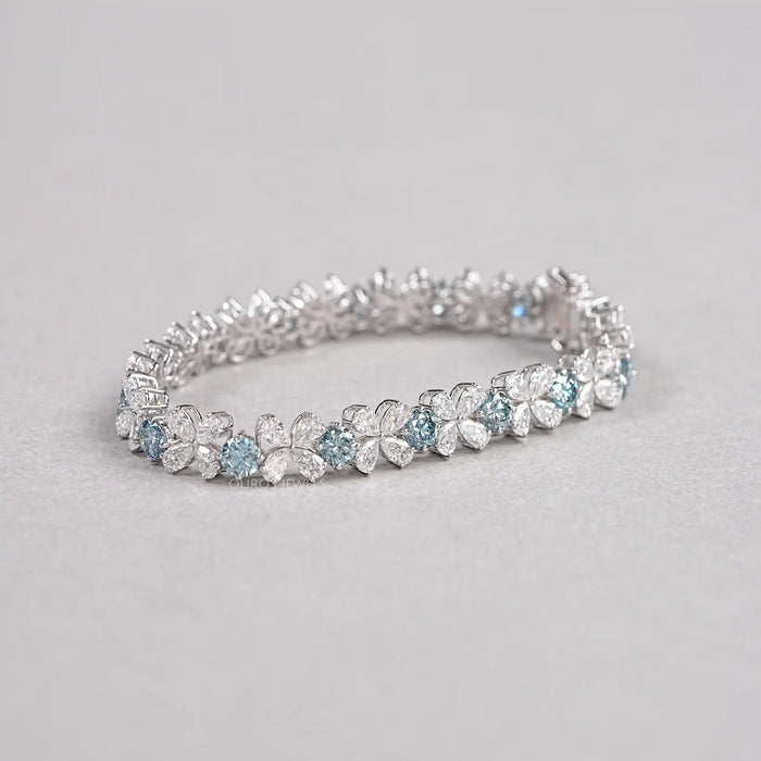 Pear-Shaped Flower Diamond  Bracelet