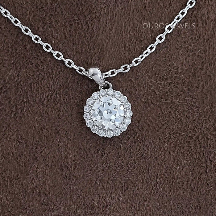 OEC Round Cut Halo Diamond Pendant