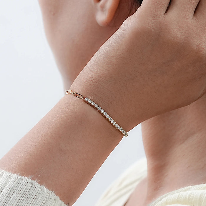 Round Cut Lab Grown Diamond Link Bar Bracelet