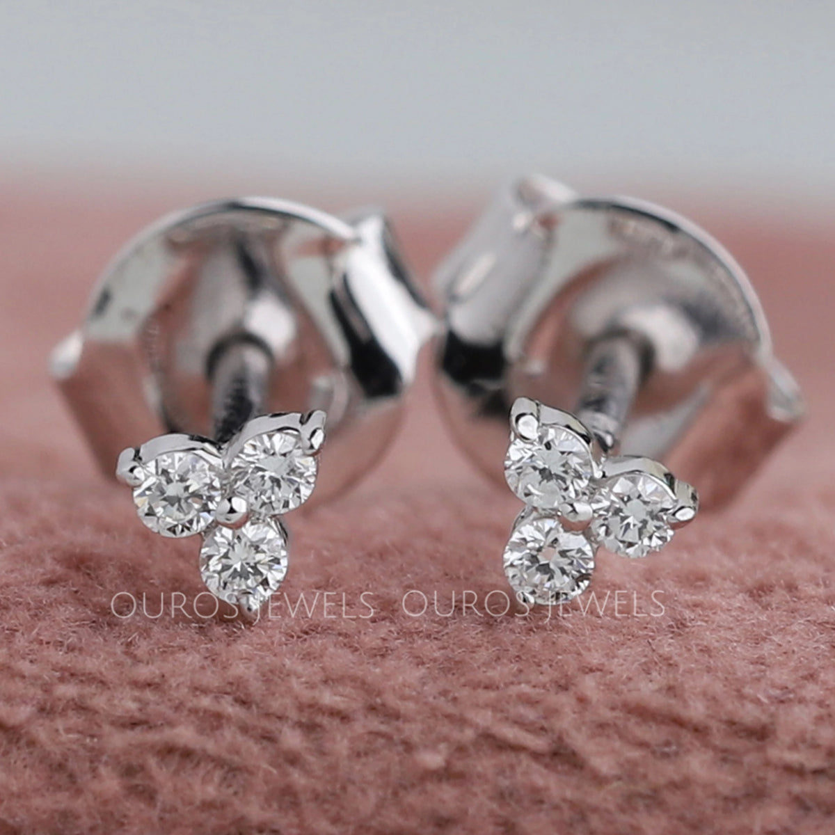 14k White Gold Diamond Stud Earrings — Ouros Jewels