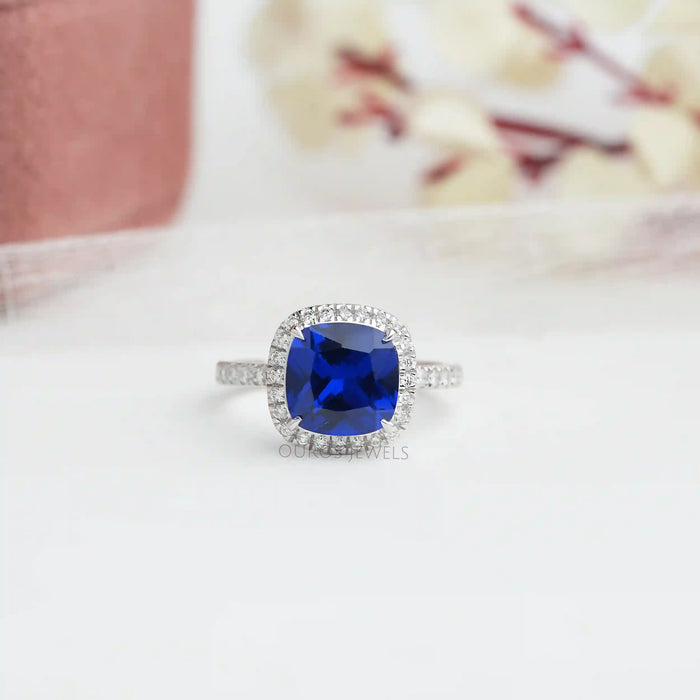 blue sapphire cushion cut ring