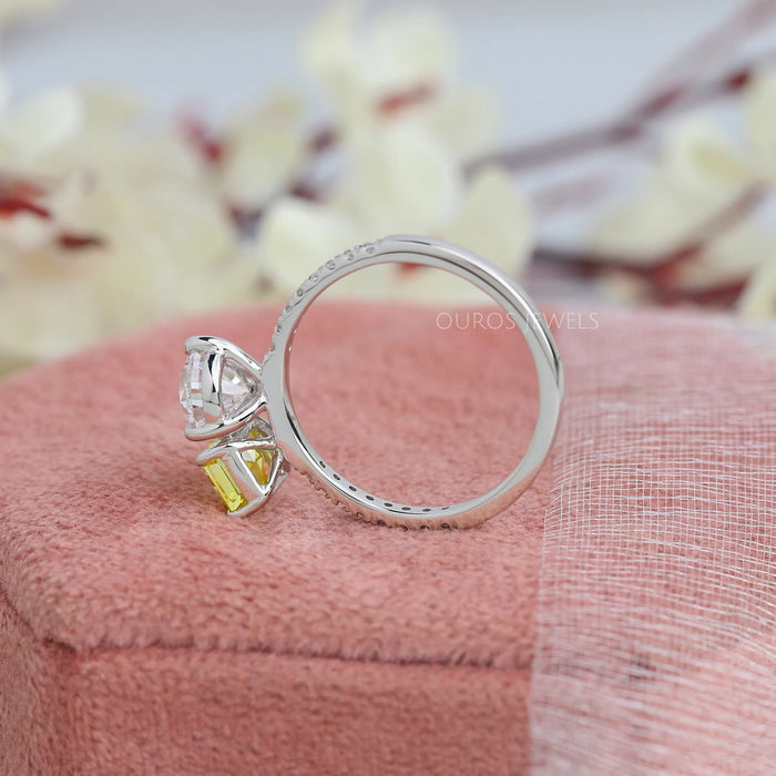 Toi Et Moi-Ring mit birnenförmigem und strahlend gelbem Diamanten