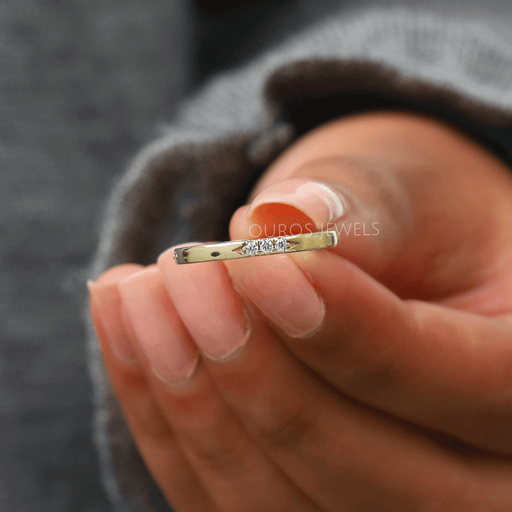 Frong Look Of Round Cut Lab Diamond 3 Stone Engagement Ring