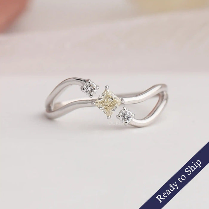 Princess Cut Diamond: Cut Quality & Engagement Ring Settings